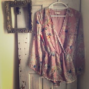 Long sleeve short romper